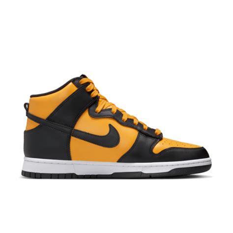 nike dunk schwarz gelb|Nike Dunk. Nike AT.